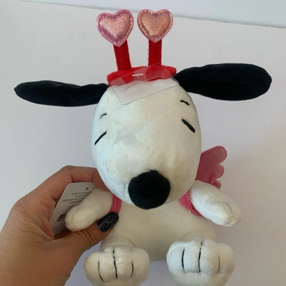 NWT. PEANUTS Snoopy Valentine’s Day Plush
